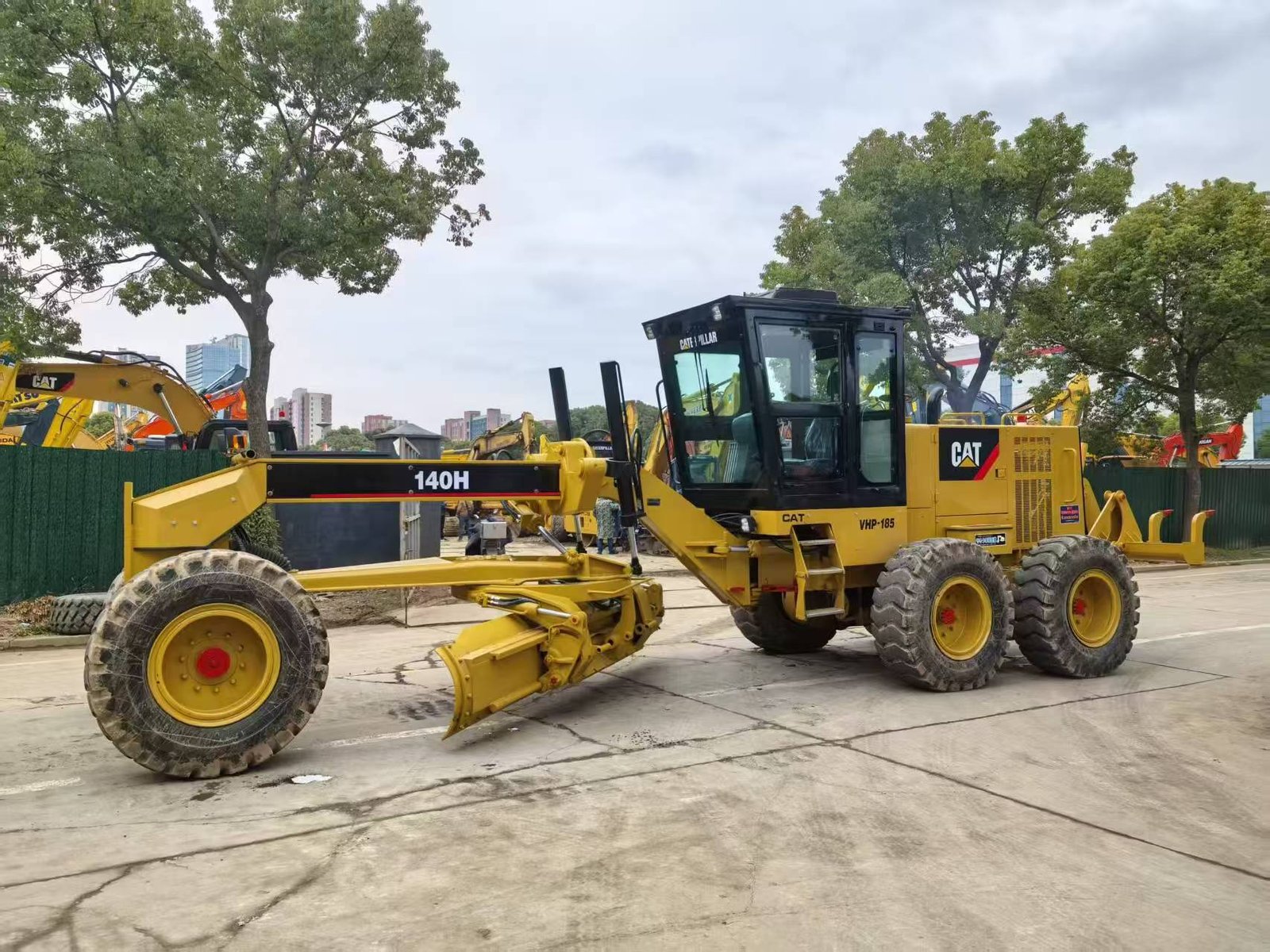 Used CAT 140H motor grader