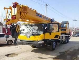 Used XCMG QY30K5D crane