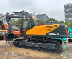 Used hyundai 300LC excavator
