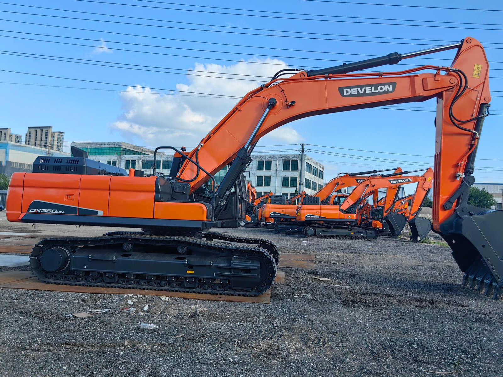 DEVELON DX360LCA excavator2